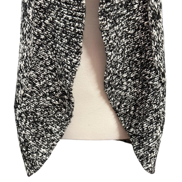 Chico's Sweater Vest Size M Black White - Picture 3 of 9